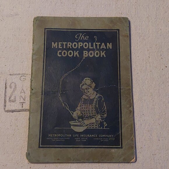 Vintage cookbooks - Picture 5 of 6
